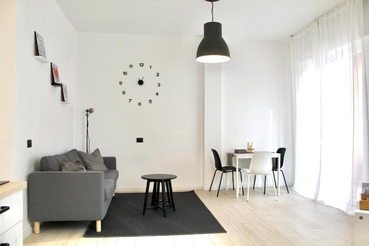 Design Moderno In Centro - Lainate- Rho Fiera Apartment Exterior photo